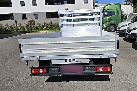 Plateau aluminium sur Iveco Daily, vue arrière